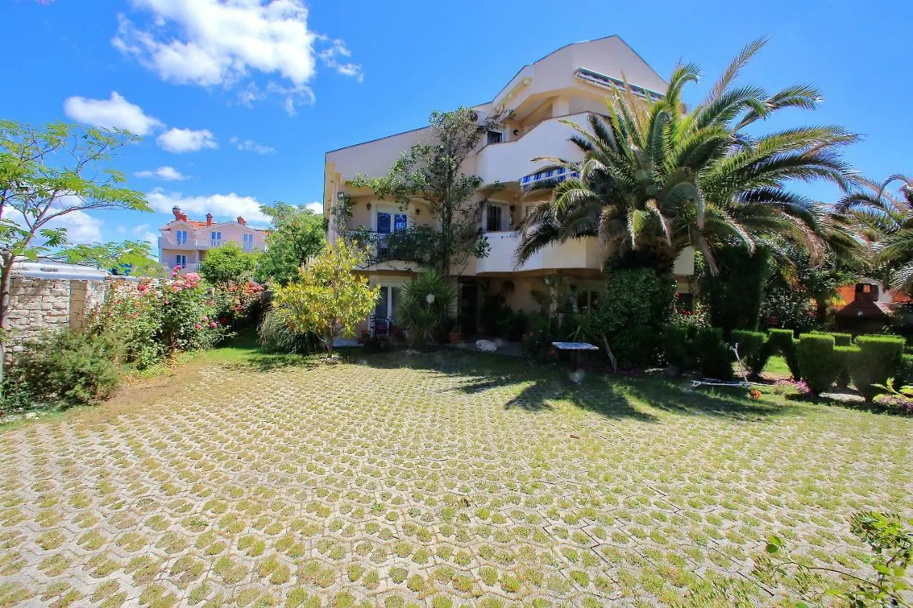 Apartments Villa Rudi Bibinje