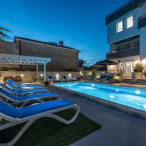 Luxury Polo Apartament